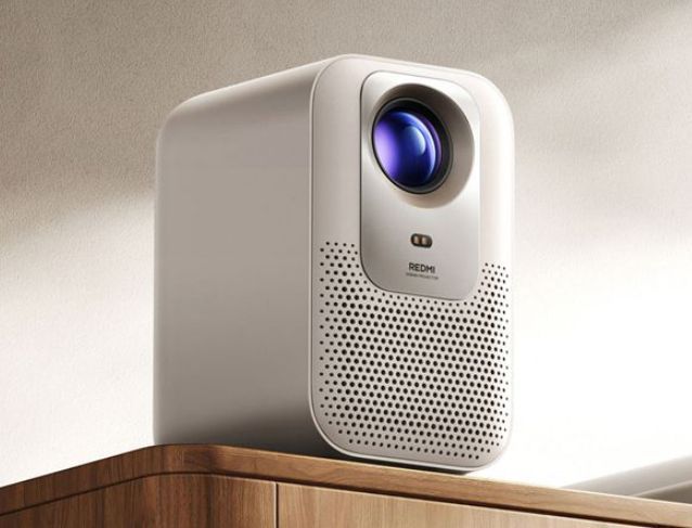 仪360流明亮度白天拉帘也能畅快看！麻将